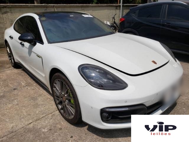 PORSCHE PANAMERA 2023